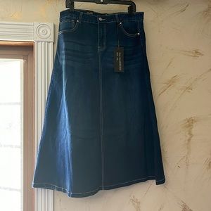 Denim skirt
